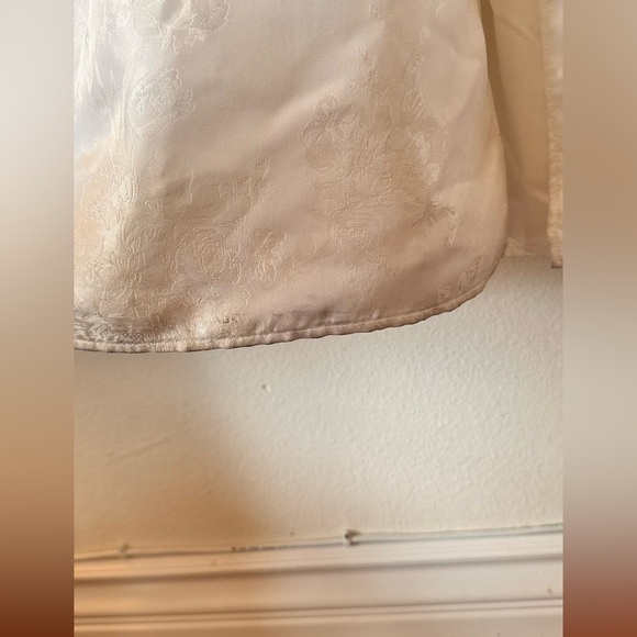 V. Chapman | Lucetta Dress in White Windsor Brocade - Picture 6 of 16